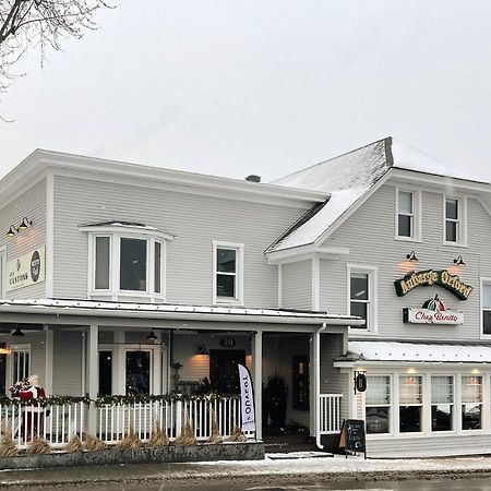 Auberge Des Cantons Magog Exterior foto